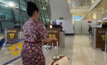 エスコートサービス , スカルノハッタ空港